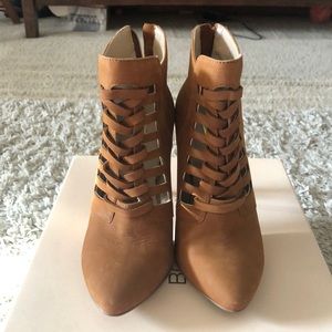 BCBG New in Box brown ankle boots size 5.5